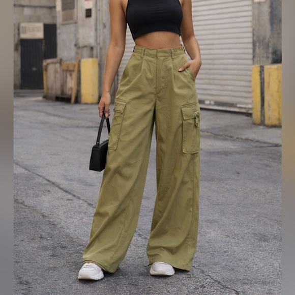 PrettyLittleThing Pants - PrettyLittleThing Shape Olive Utility Cargo Pants Wide Leg Streetwear